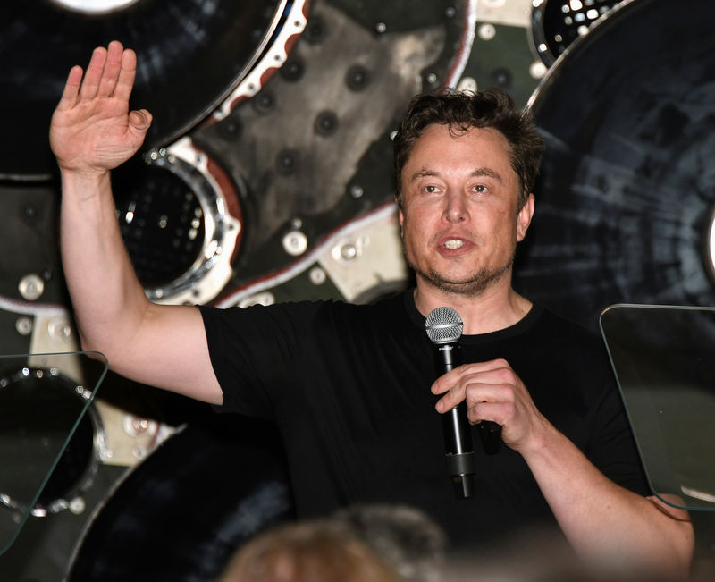 © Reuters. Musk dejará la presidencia de Tesla, seguirá como máximo ejecutivo tras un acuerdo con la SEC