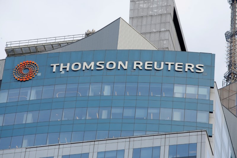 © Reuters. FILE PHOTO: The Thomson Reuters logo is seen on the company building in Times Square New York