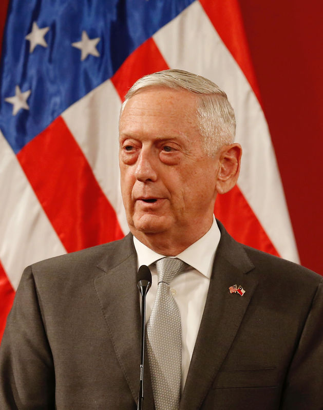 © Reuters. وزير الدفاع الأمريكي لا يتوقع تدهور العلاقات مع الصين رغم زيادة التوتر