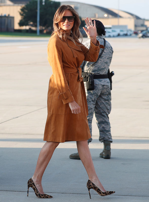 © Reuters. سيدة أمريكا الأولى ميلانيا ترامب تقوم بجولة أفريقية تشمل مصر