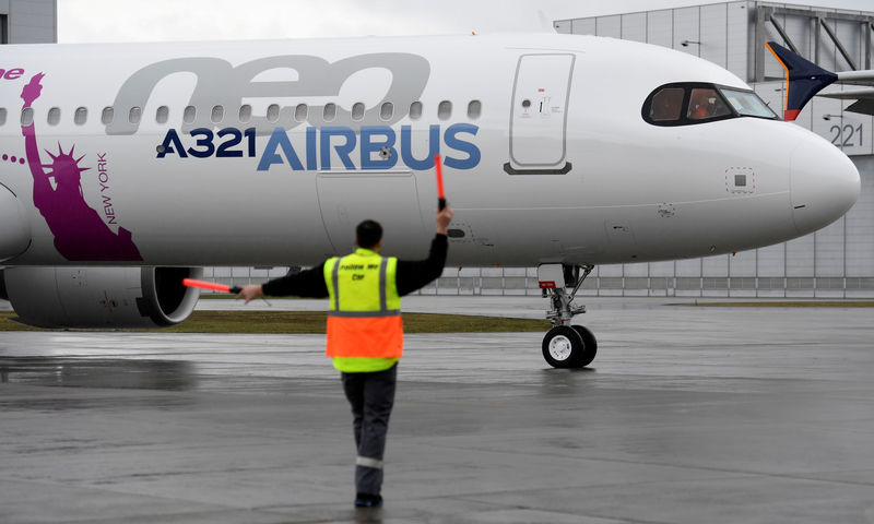 © Reuters. AIRBUS OBTIENT L'HOMOLOGATION POUR SON A321LR