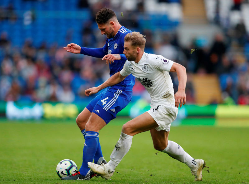 © Reuters. Estudian cómo limitar las pérdidas de tiempo en la Premier League