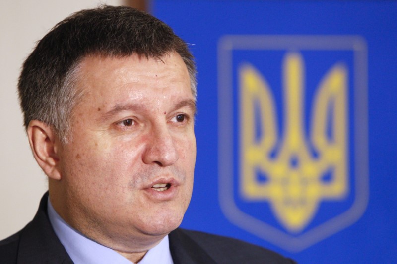 © Reuters. FILE PHOTO - Ukraine's Interior Minister Arsen Avakov makes comments for Reuters about the decision made by Interpol to put ousted president Viktor Yanukovich on the international wanted list, in Kiev