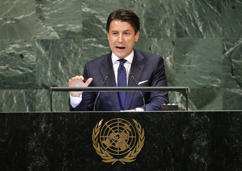 © Reuters. FILE PHOTO:  Italy's Prime Minister Giuseppe Conte addresses the General Assembly in New York