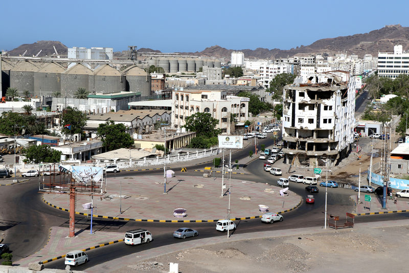 © Reuters. انفصاليو جنوب اليمن يدعون لانتفاضة والأمم المتحدة تسعى للسلام