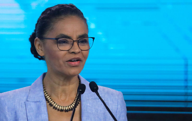 © Reuters. Candidata da Rede à Presidência, Marina Silva, durante debaten em São Paulo