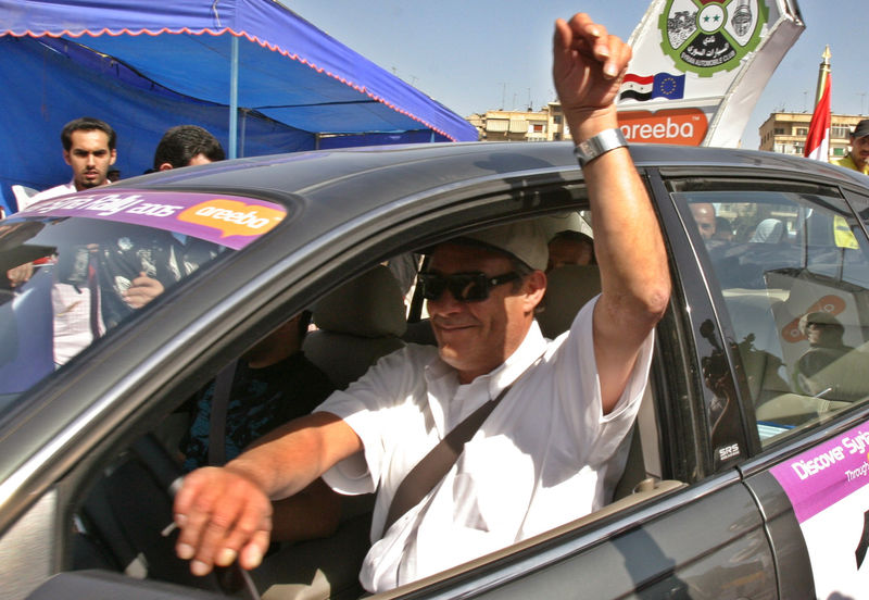 © Reuters. الممثل فاروق الفيشاوي يعلن إصابته بالسرطان في افتتاح مهرجان الإسكندرية