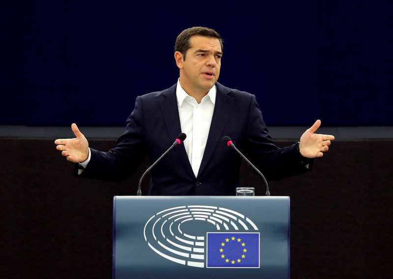 © Reuters. Greek Prime Minister Alexis Tsipras delivers a speech during a debate on the Future of Europe at the European Parliament in Strasbourg