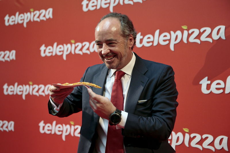 © Reuters. La CNMV investiga a Telepizza por cómo informó de dimisión de consejero