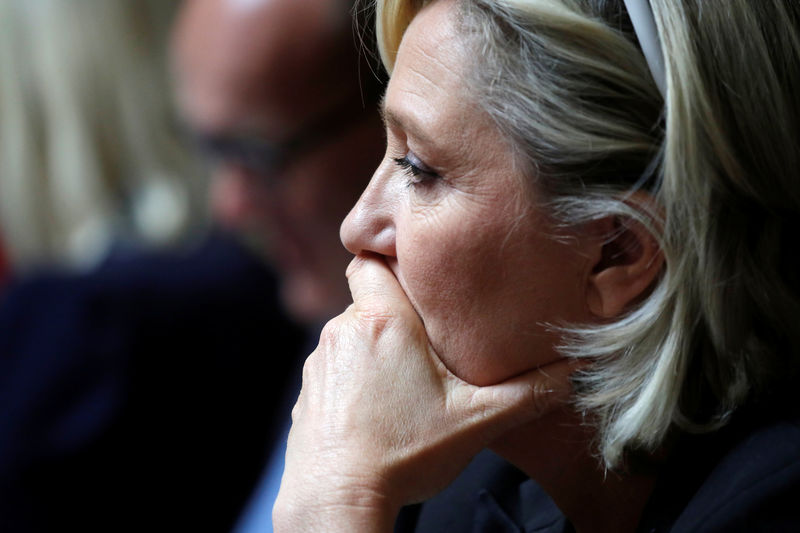 © Reuters. LE PEN RÉFUTE L'IDÉE D'UNE HÉMORRAGIE DANS SON PARTI