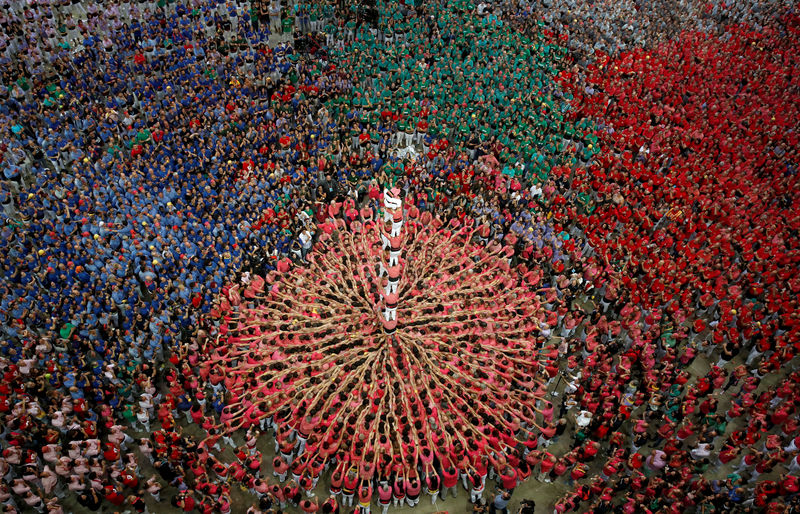 © Reuters. Competição de torres humanas em Tarragona, na Espanha