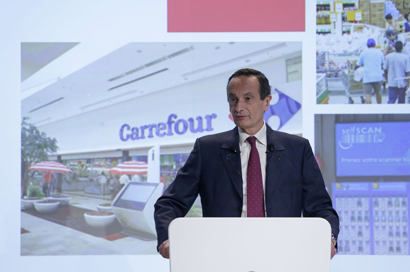 © Reuters. Carrefour General Secretary Jerome Bedier speaks during the company's 2014 annual results presentation in Paris