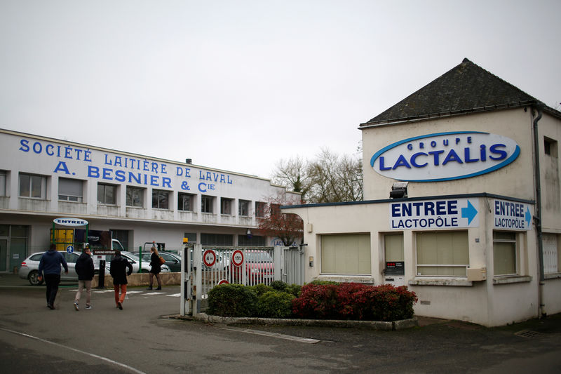 © Reuters. La sede del gruppo francese Lactalis a Laval, in Francia
