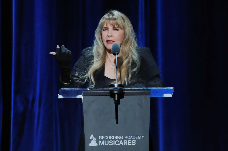 © Reuters. Stevie Nicks fala durante evento em Nova York