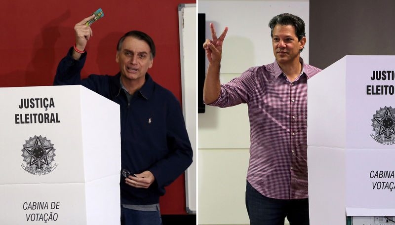 © Reuters. A combination of file photos shows presidential candidates Jair Bolsonaro and Fernando Haddad