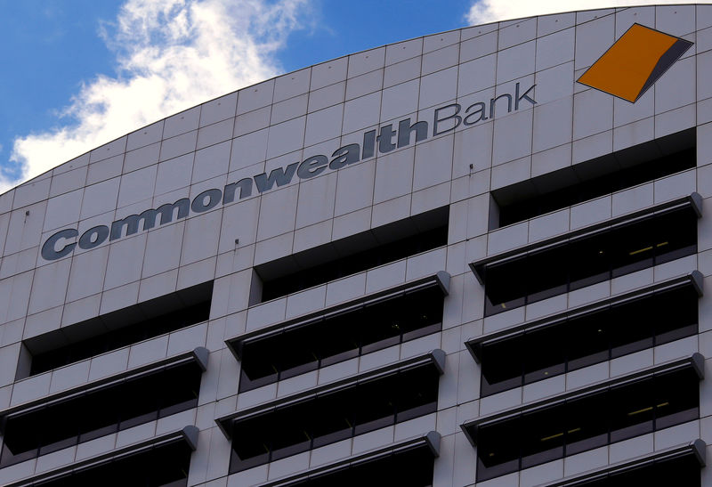 © Reuters. The logo for the Commonwealth Bank of Australia adorns their head office in central Sydney