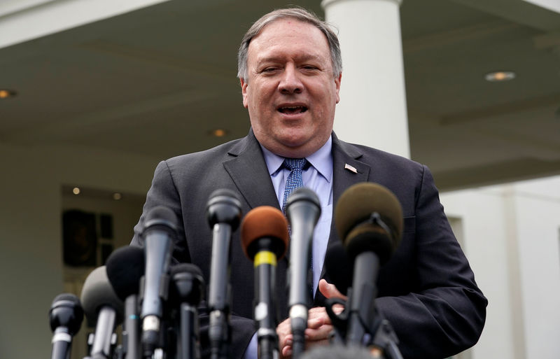 © Reuters. U.S. Secretary of State Pompeo speaks to reporters after having lunch with President Trump at the White House in Washington