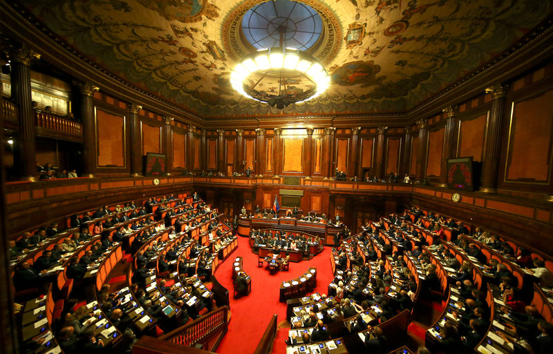 © Reuters. Newly appointed Italian PM Conte speaks during his first session at the Senate in Rome