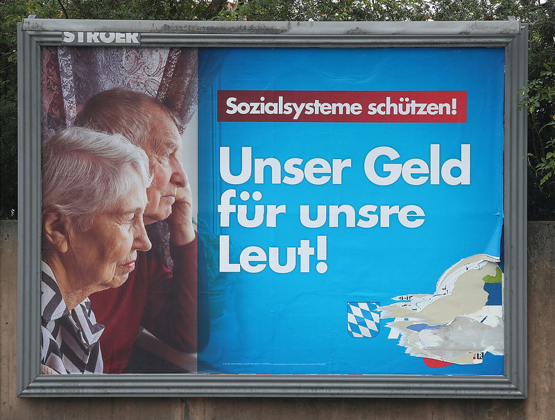 © Reuters. FILE PHOTO: An election campaign poster of the far right political party AfD in Munich