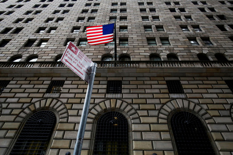 © Reuters. The Federal Reserve Bank of New York building is seen in the Manhattan borough of New York