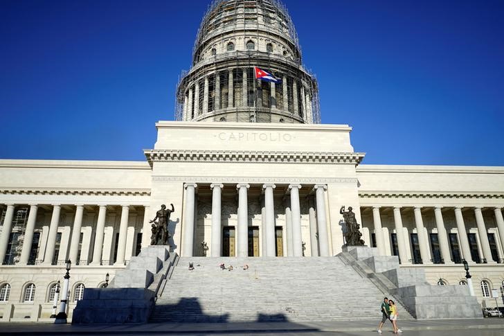 © Reuters. El Capitolio cubano en La Habana