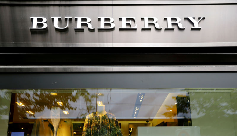 © Reuters. FILE PHOTO: Logo of British luxury brand Burberry is seen at a shop in Zurich