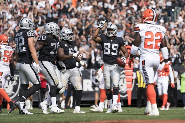© Reuters. NFL: Cleveland Browns at Oakland Raiders