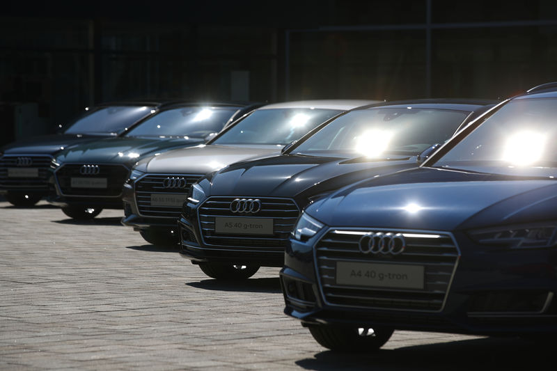 © Reuters. Audi cars are seen next to the company's headquarters in Ingolstadt