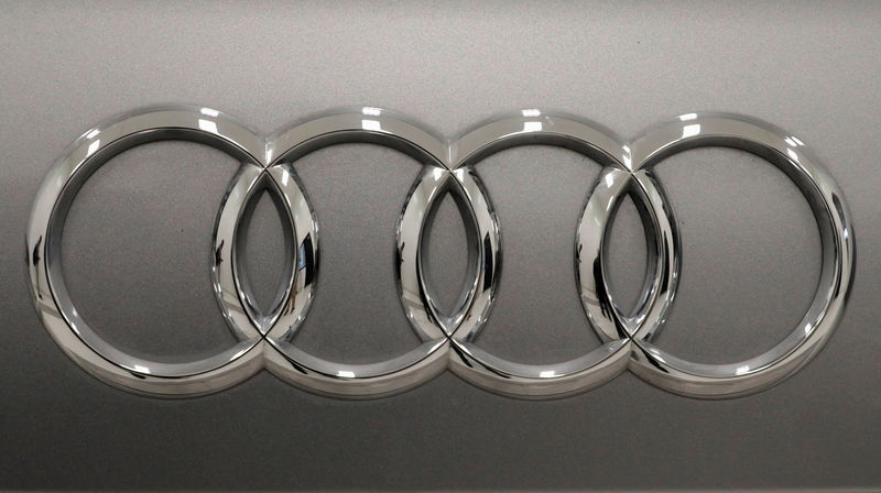 © Reuters. Il logo della casa automobilistica tedesca Audi