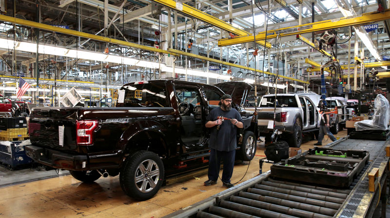 © Reuters. الإنتاج الصناعي الأمريكي يرتفع في سبتمبر