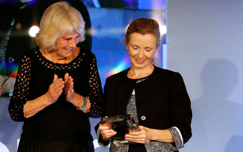 © Reuters. "بائع الحليب" للكاتبة آنا بيرنز تفوز بجائزة مان بوكر