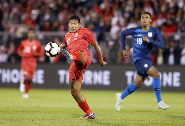 © Reuters. Soccer: International Friendly Soccer -Peru at USA