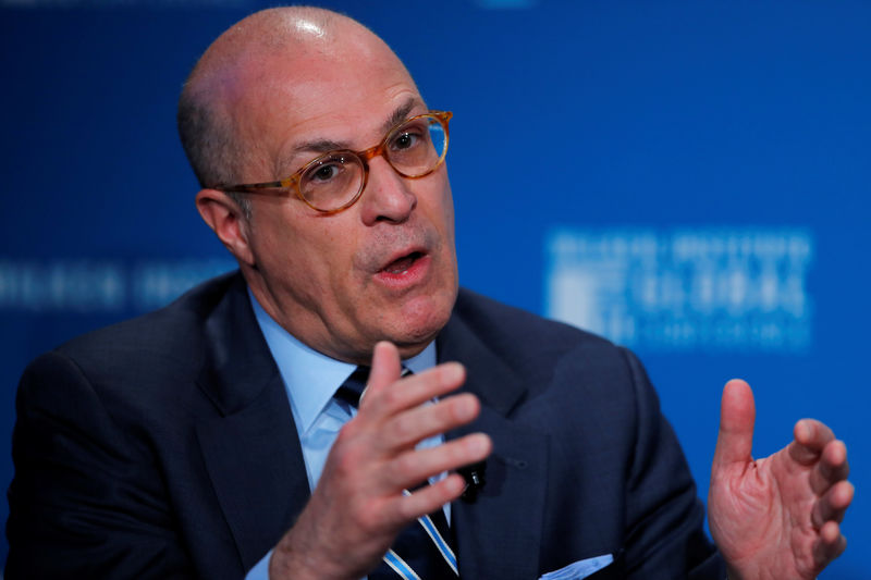 © Reuters. Chairman of the U.S. Commodity Futures Trading Commission Giancarlo speaks at the Milken Institute 21st Global Conference in Beverly Hills