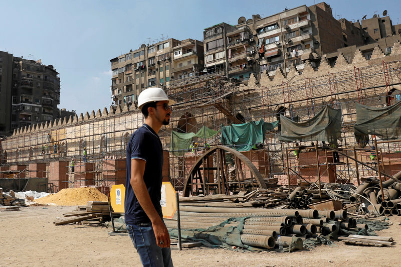 © Reuters. مصر تستأنف ترميم مسجد الظاهر بيبرس الأثري