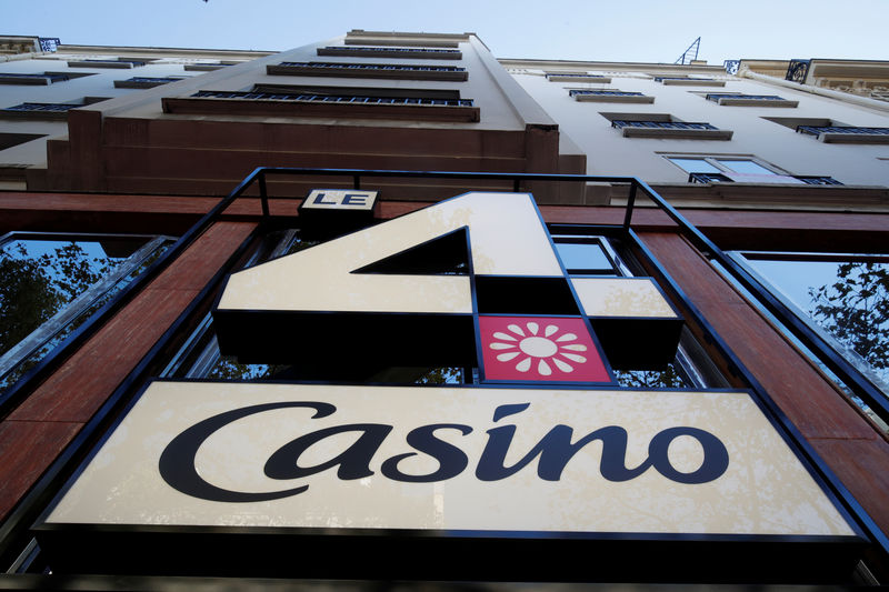 © Reuters. FILE PHOTO: The logo "Le 4 Casino" is seen outside a high-tech store of supermarket retailer Casino in Paris
