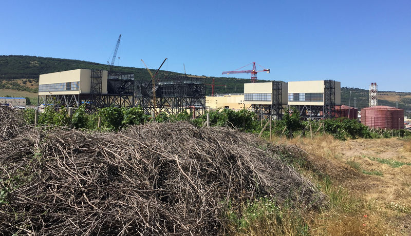 Выброс пара повредил крышу новой электростанции в Крыму в августе