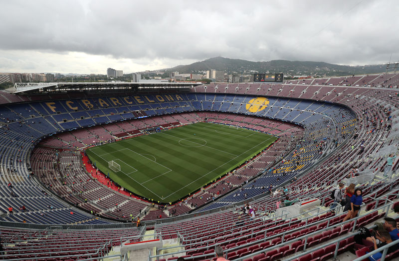 © Reuters. برشلونة يكشف عن خطط لتطوير ملعبه وزيادة عدد المتفرجين