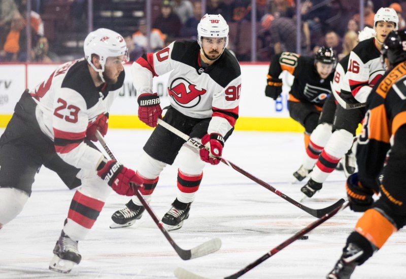 © Reuters. NHL: New Jersey Devils at Philadelphia Flyers