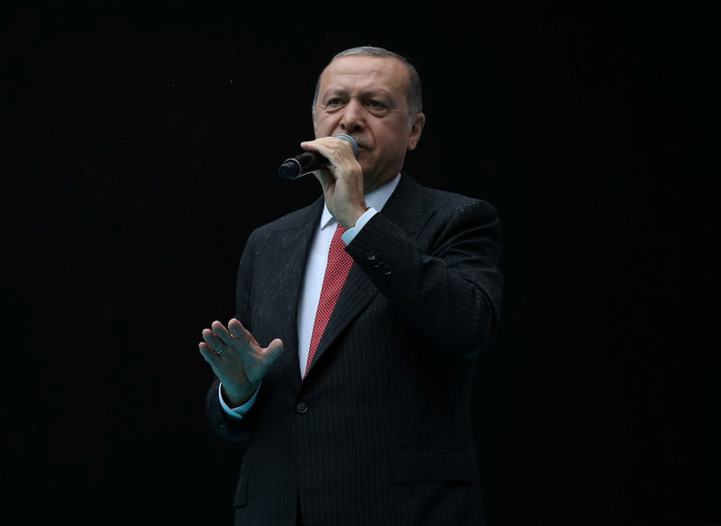 © Reuters. أردوغان ينوي التحدث عن قضية خاشقجي الثلاثاء