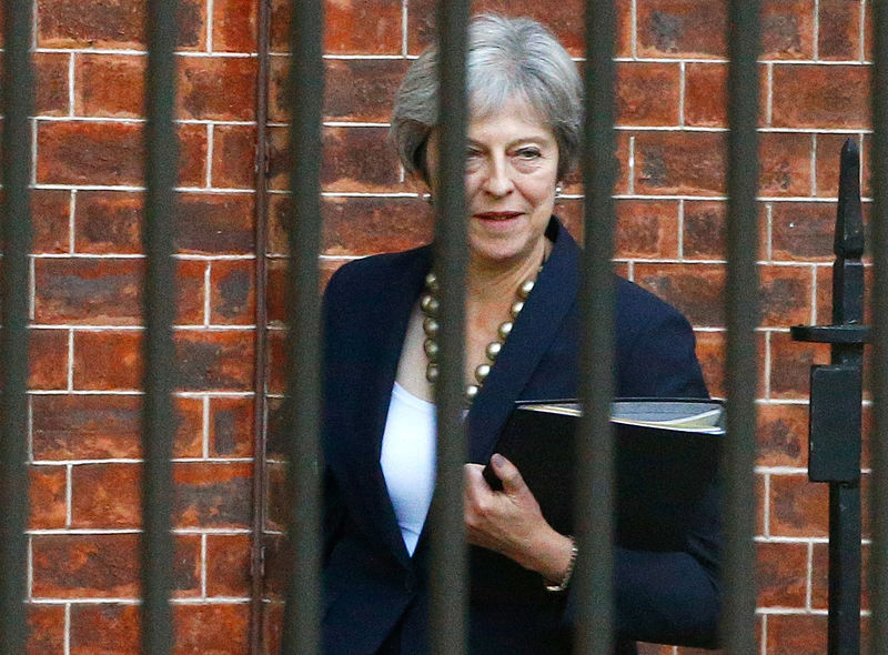 © Reuters. Theresa May deixa escritório em Londres