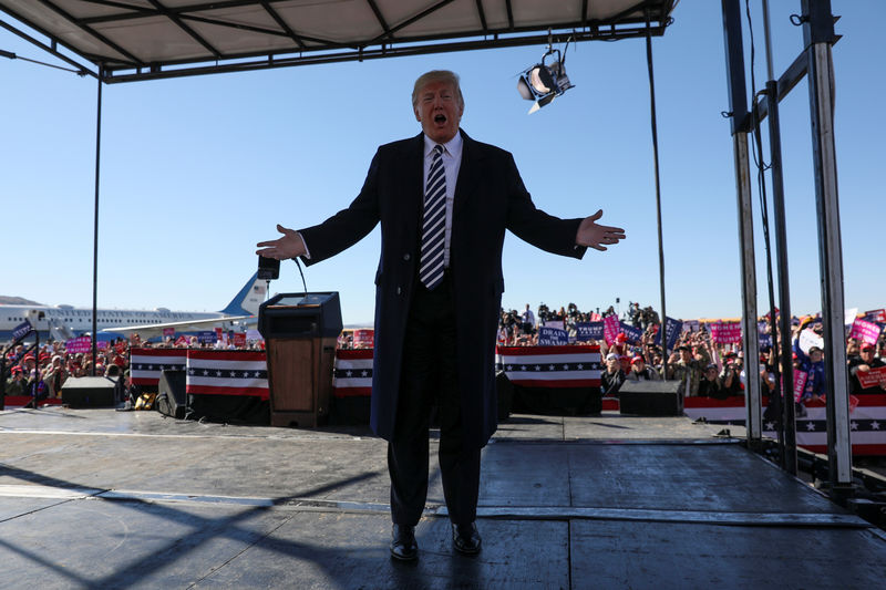 Â© Reuters. U.S. President Donald Trump rallies with supporters at Elko Regional Airport in Elko