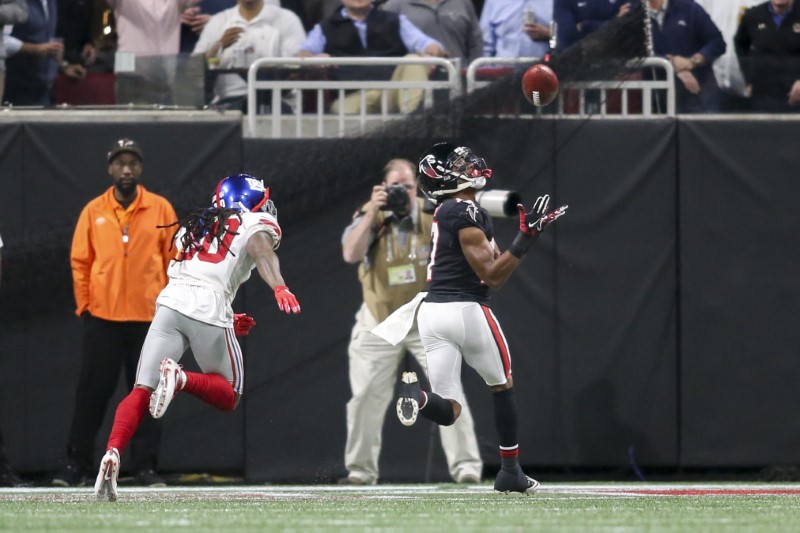 © Reuters. NFL: New York Giants at Atlanta Falcons