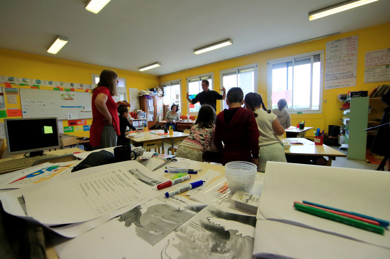 © Reuters. LA FRANCE, MAUVAISE ÉLÈVE DE L'OCDE EN MATIÈRE D'ÉQUITÉ À L'ÉCOLE