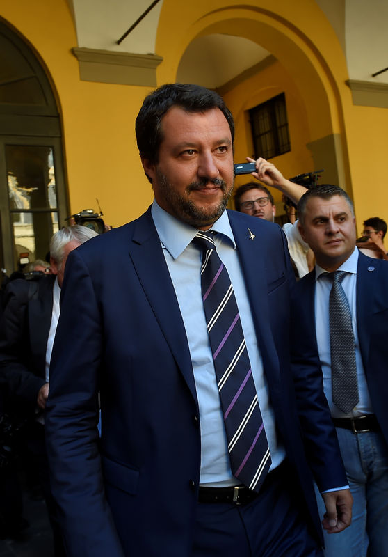 © Reuters. Italian Interior Minister Matteo Salvini arrives for a meeting with Hungarian Prime Minister Viktor Orban in Milan