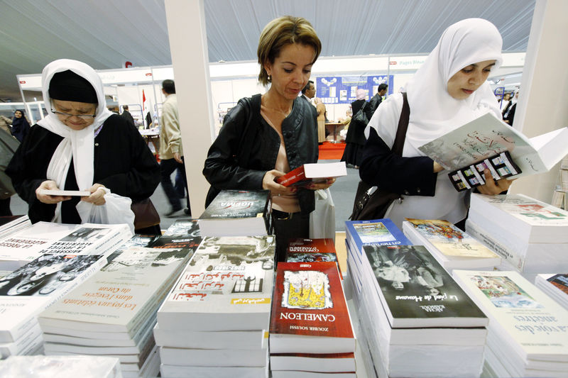 © Reuters. معرض الجزائر الدولي للكتاب يتطلع لجذب مليوني زائر في 2018