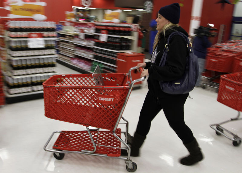 © Reuters. A women enters Target after it opened on the Thanksgiving Day holiday in Burbank, California