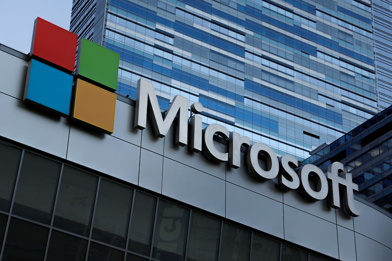 © Reuters. FILE PHOTO: The Microsoft sign is shown on top of the Microsoft Theatre in Los Angeles, California