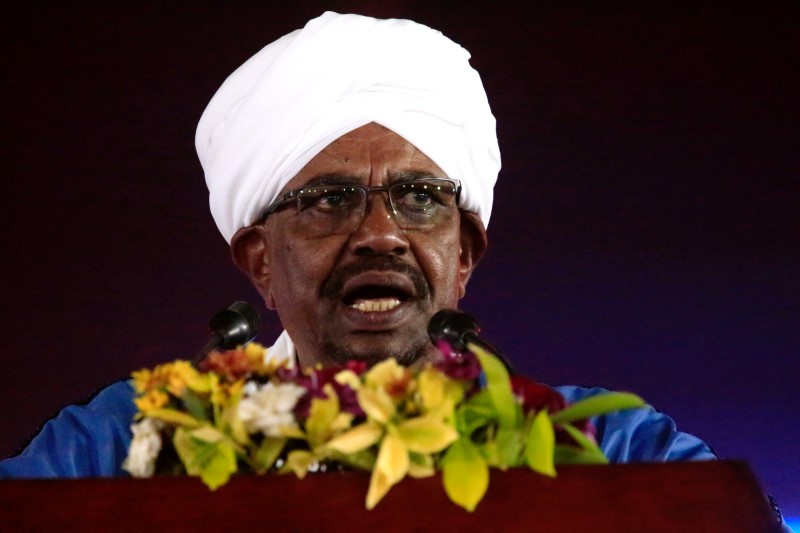 © Reuters. السودان يوقع اتفاقا برفع حظر جزئي على المنتجات المصرية