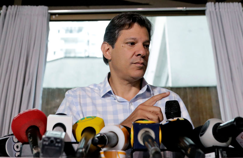 © Reuters. Candidato do PT à Presidência, Fernando Haddad, durante coletiva de imprensa em São Paulo