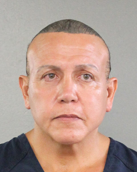 © Reuters. Cesar Sayoc em foto de seu fichamento junto à polícia obtida pela Reuters